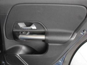 Mercedes-Benz GLA GLA200d Progressive - Image 15