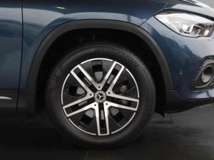 Mercedes-Benz GLA GLA200d Progressive - Image 23