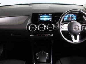 Mercedes-Benz GLA GLA200d Progressive - Image 2