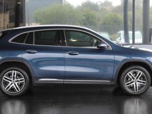 Mercedes-Benz GLA GLA200d Progressive - Image 5