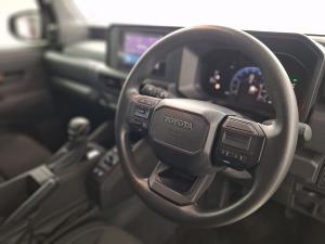 Toyota Land Cruiser FJ 2.7 4x4 GX - Image 18