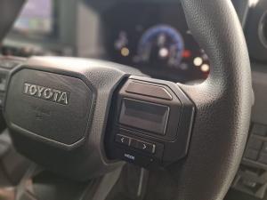 Toyota Land Cruiser FJ 2.7 4x4 GX - Image 19