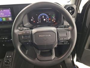 Toyota Land Cruiser FJ 2.7 4x4 GX - Image 21