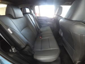 Toyota Land Cruiser FJ 2.7 4x4 VX - Image 18