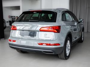 Audi Q5 40TDI quattro sport - Image 3
