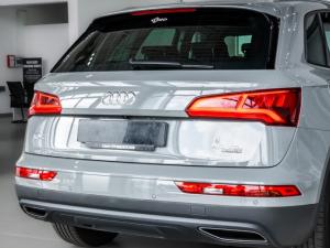 Audi Q5 40TDI quattro sport - Image 9