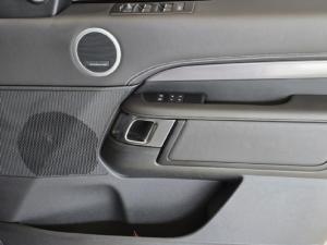Land Rover Discovery D350 Metropolitan Edition - Image 14