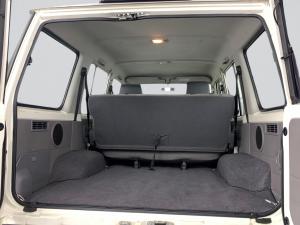 Toyota Landcruiser 76 4.5D V8 S/W - Image 12