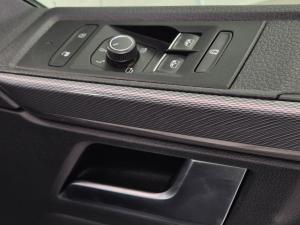 Volkswagen Caravelle 2.0BiTDI Highline 4Motion - Image 14