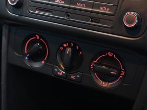 Volkswagen Polo Vivo hatch 1.4 Comfortline - Image 13