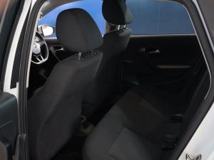 Volkswagen Polo Vivo hatch 1.4 Comfortline - Image 15