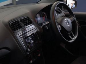 Volkswagen Polo Vivo hatch 1.4 Comfortline - Image 17