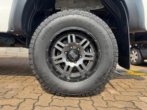 Toyota Hilux 2.8GD-6 single cab Raider auto - Image 16