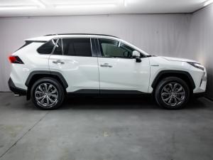 Toyota RAV4 2.5 Hybrid VX E-Four - Image 12