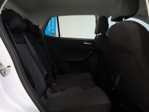 Volkswagen Amarok 2.0BiTDI double cab Life 4Motion - Image 11