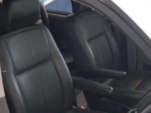 Volkswagen Transporter 2.0TDI Kombi SWB Trendline auto - Image 20
