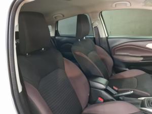 Toyota Starlet Cross 1.5 XR manual - Image 12