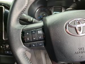 Toyota Hilux 2.8GD-6 double cab 4x4 Legend auto - Image 9