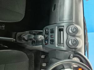 Nissan NP200 1.6i safety pack (aircon) - Image 13