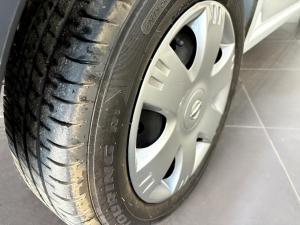 Nissan NP200 1.6i safety pack (aircon) - Image 10