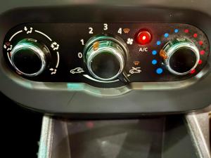 Nissan NP200 1.6i safety pack (aircon) - Image 5