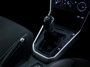 Volkswagen Polo hatch 1.0TSI Life manual - Image 17