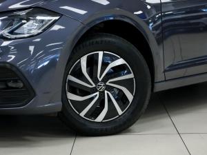 Volkswagen Polo hatch 1.0TSI Life manual - Image 3