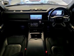 Land Rover Defender 110 D300 X-Dynamic HSE - Image 13