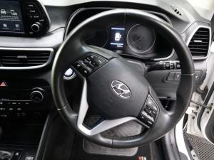 Hyundai Tucson 2.0CRDi Elite - Image 11