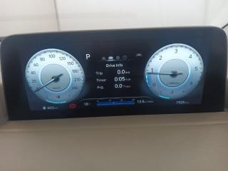 Hyundai Staria 2.2D Luxury