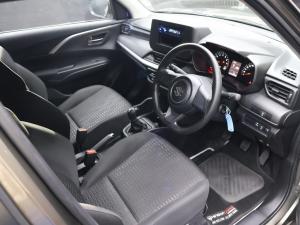 Suzuki Swift 1.2 GL - Image 10