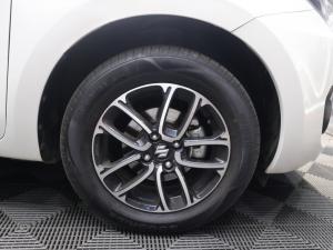 Suzuki Swift 1.2 GLX manual - Image 13