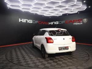 Suzuki Swift 1.2 GLX manual - Image 6