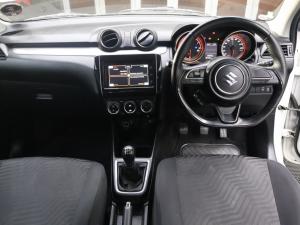 Suzuki Swift 1.2 GLX manual - Image 9