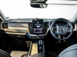 Volvo XC60 B5 AWD Plus Dark - Image 15