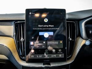 Volvo XC60 B5 AWD Plus Dark - Image 22