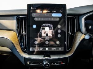 Volvo XC60 B5 AWD Plus Dark - Image 23