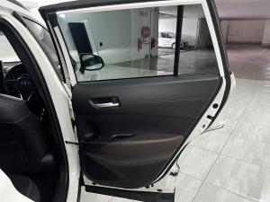 Toyota Corolla Cross 1.8 HEV XR - Image 13