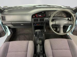Toyota Corolla 160i GL automatic - Image 15