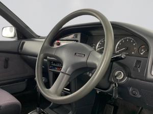 Toyota Corolla 160i GL automatic - Image 16