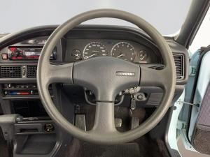 Toyota Corolla 160i GL automatic - Image 17