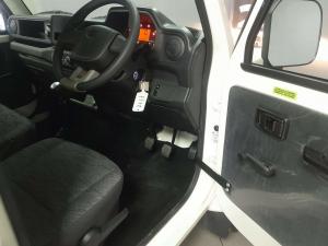 Mahindra Bolero Maxx City HD 1.7 VXS/C - Image 8