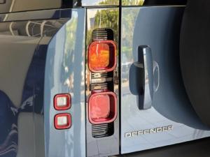 Land Rover Defender 110 D350 X-Dynamic HSE - Image 19
