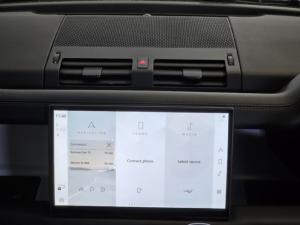 Land Rover Defender 110 D350 X-Dynamic HSE - Image 20