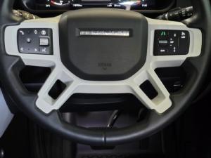Land Rover Defender 110 D350 X-Dynamic HSE - Image 24