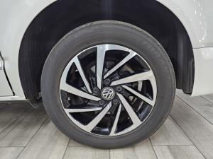 Volkswagen Caravelle 2.0BiTDI Highline 4Motion - Image 4