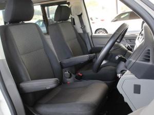 Volkswagen Transporter 2.0BiTDI Kombi SWB Trendline Plus 4Motion - Image 18