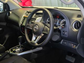 Nissan Navara 2.5DDTi double cab Stealth