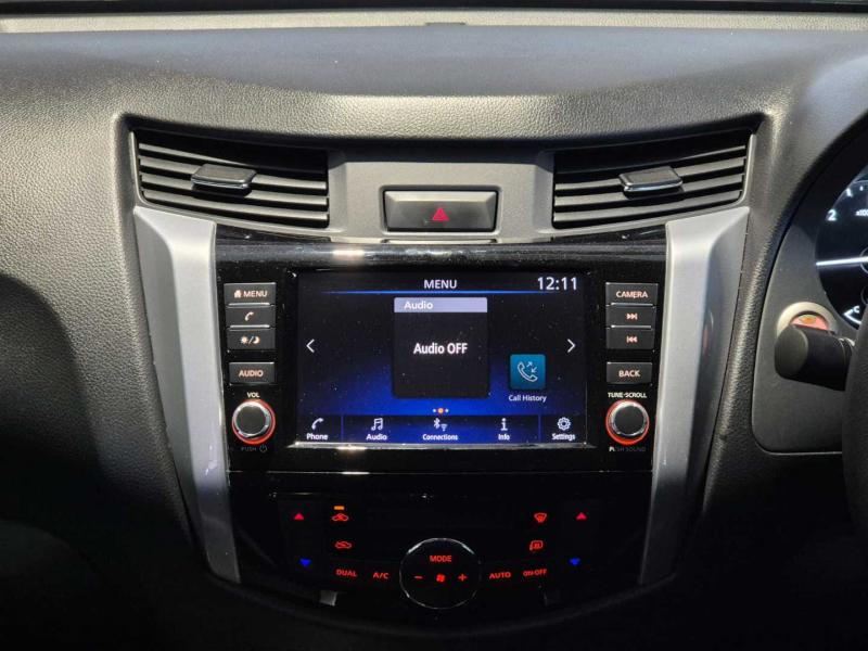 Nissan Navara Navara 2.5DDTi double cab Stealth
