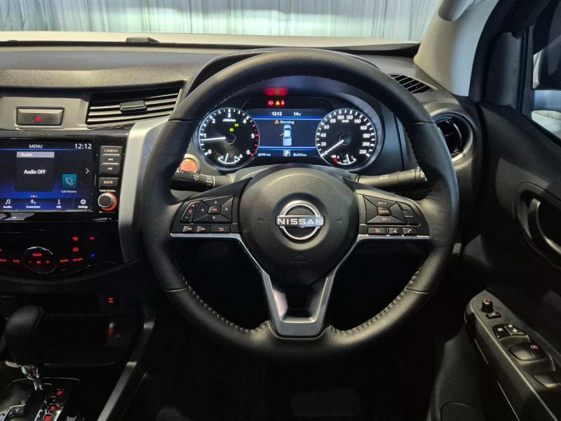 Nissan Navara Navara 2.5DDTi double cab Stealth